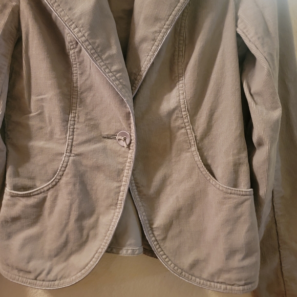 White House Black Market Light Gray Blazer - Picture 9 of 9